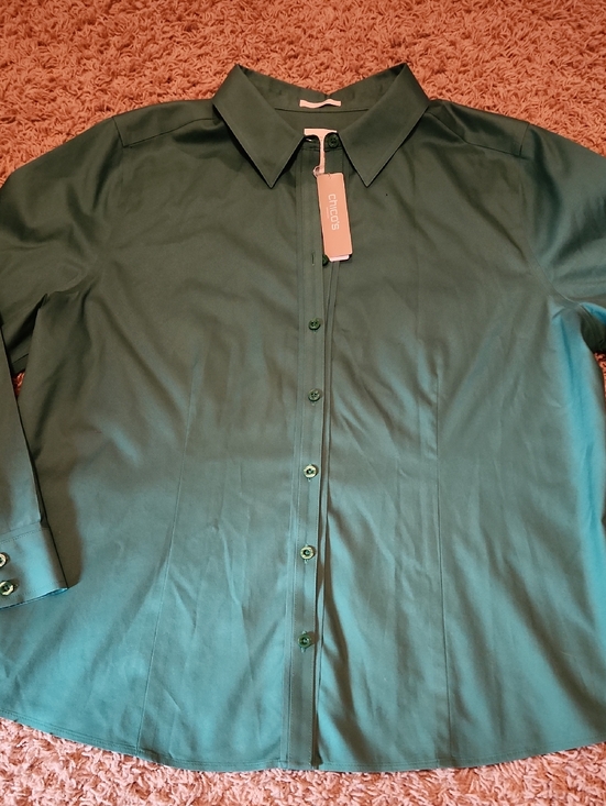 Chico's Tops - NWT Chico's Kelly Green Long-Sleeve Button Shirt Size 3